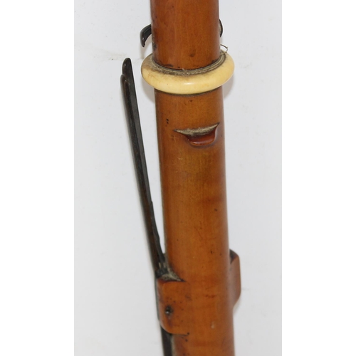 709 - An antique boxwood clarinet - seemingly unmarked