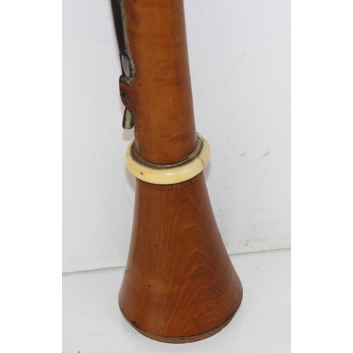 709 - An antique boxwood clarinet - seemingly unmarked