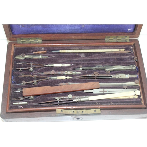 771 - Antique Victorian mahogany cased draughtsman's drawing set