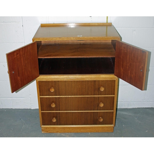 89 - A retro Meredew cabinet with 3 drawers