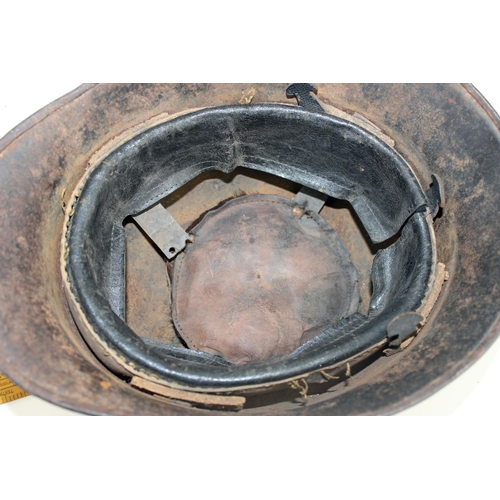 1043 - A WW2 period German police helmet with 2 decals and leather liner