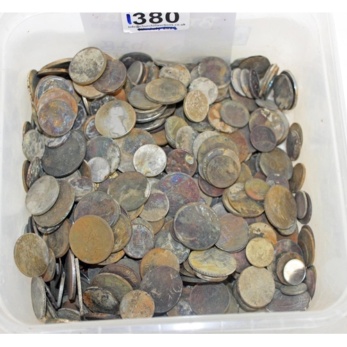 1380 - Qty of coins etc, mostly detector finds, approx 2.9kg