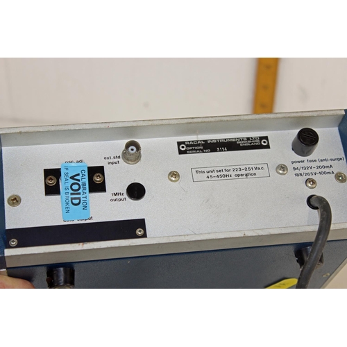 780 - Racal 9911 VHF frequency meter