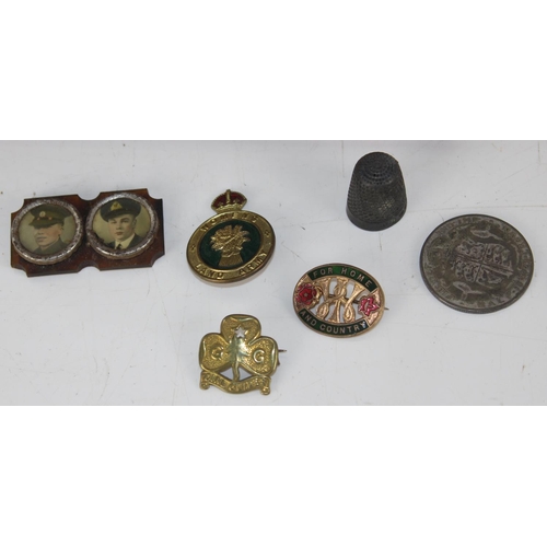 1001 - Qty of various militaria to inc badges and other Objet Trouve to inc silver thimble and coin etc