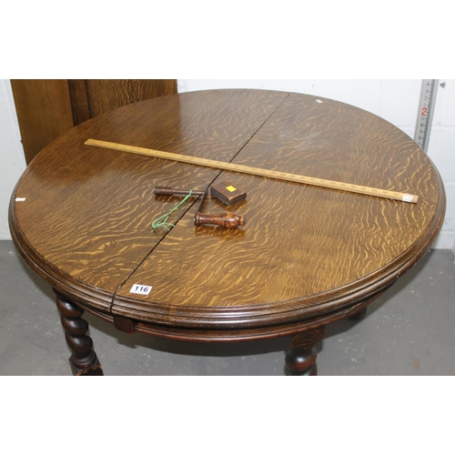 116 - Early 20th century round Oak extending dining table with barley-twist legs