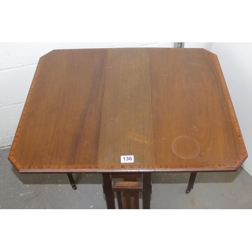 136 - Edwardian Sutherland drop-leaf table