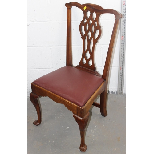 141 - A matched set of 6 Chippendale style dining chairs, 2 dining chairs and 4 carvers - some believed to... 