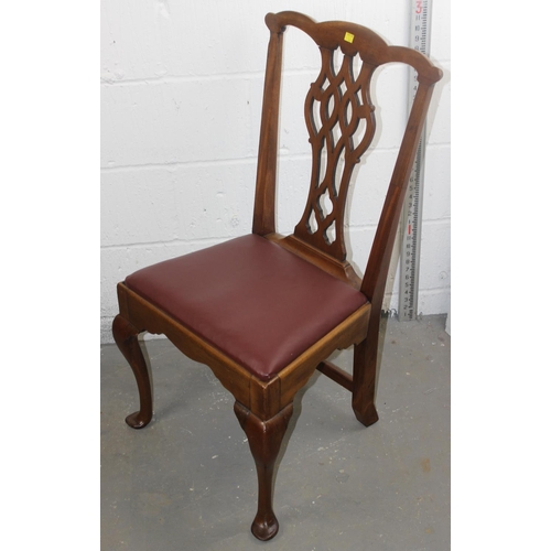 141 - A matched set of 6 Chippendale style dining chairs, 2 dining chairs and 4 carvers - some believed to... 