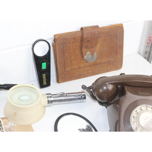 1713 - Qty of misc items to inc a vintage GPO telephone model 8746/G