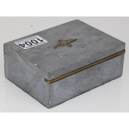 1004 - A WW2 period grey stone cigarette box bearing Paratroopers badge