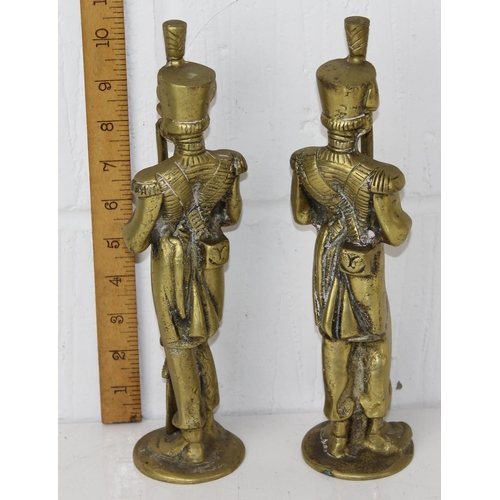 1013 - 2 vintage brass sculptures of Napoleonic war soldiers