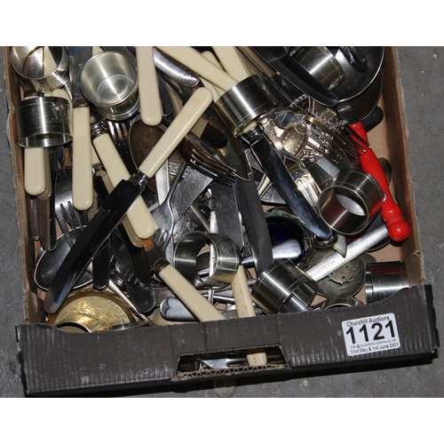 1121 - Large qty of silver plate cutlery etc