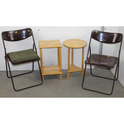 120 - 2 x small modern pine tables and pair of folding chairs