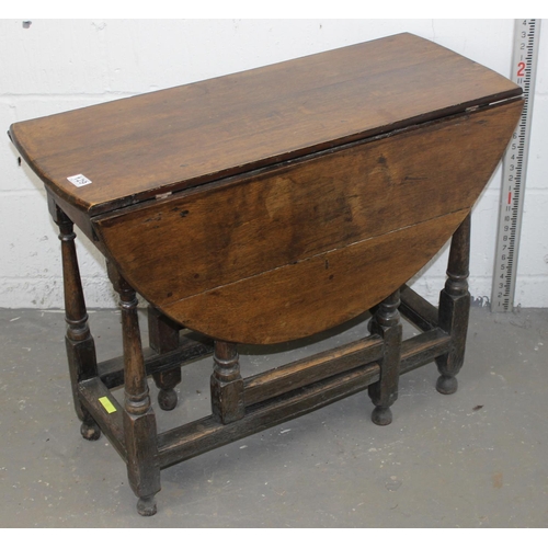 129 - 18th Century Oak drop-leaf table with drawer