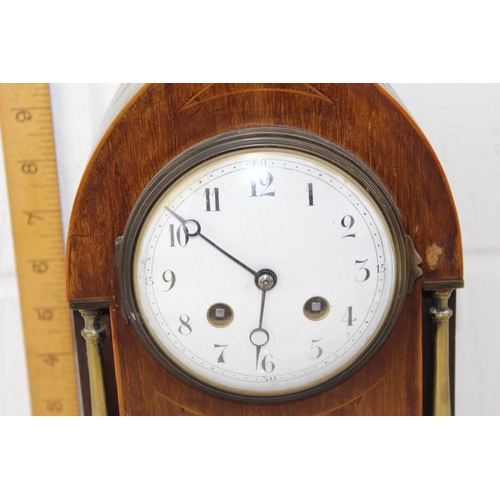 1364 - An Edwardian Sheraton Revival wooden cased mantle clock