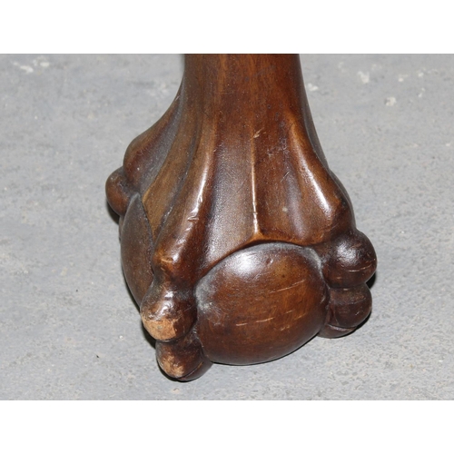 144 - Edwardian extending dining table with impressive ball and claw feet bearing a provisional patent num... 