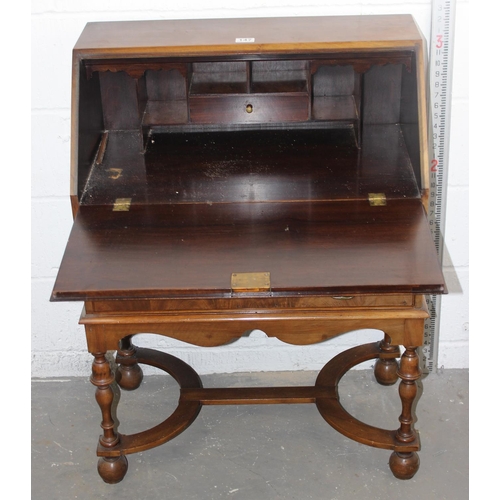 147 - Early 20th Century mahogany bureau with cross-stretcher