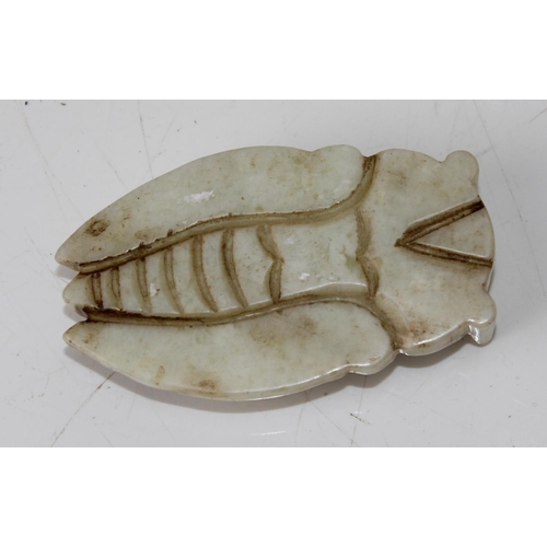 1628 - A Chinese white Jade pendant - Cicada