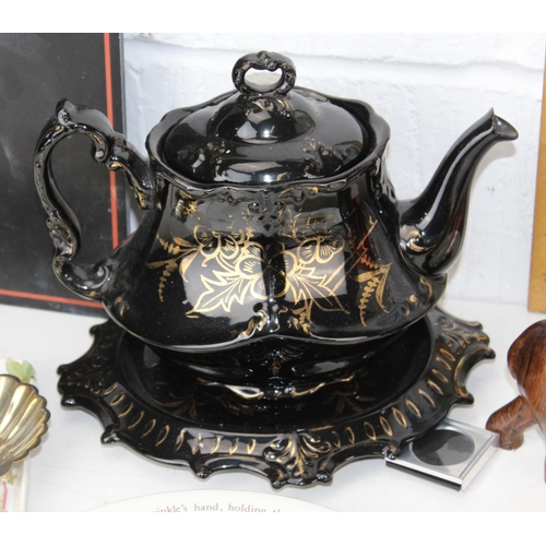 1795 - Qty of assorted misc items to inc antique teapot