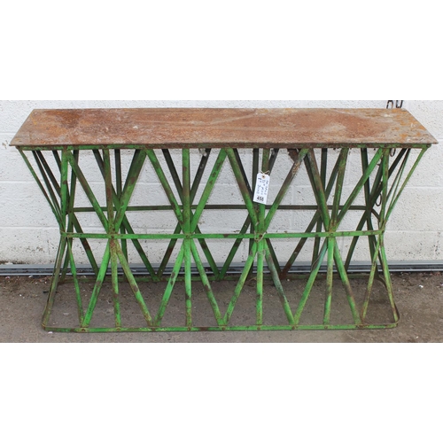 458 - An unusual vintage painted metal garden table - believed to originally have been a hay manger