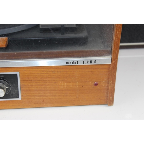 550 - A vintage Van Der Molen model T.P.II. G record player with Teleton speakers