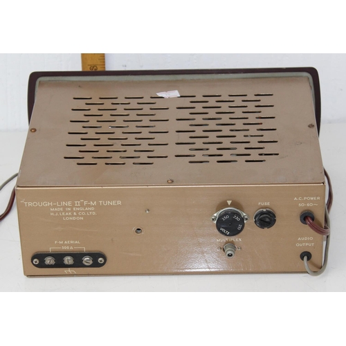 553 - A vintage Leak Trough Line II FM radio tuner