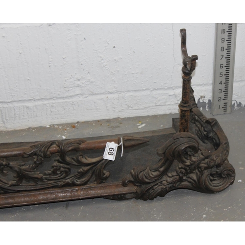 68 - 19th century cast iron fire fender in Rococo design