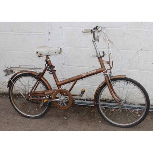 681 - A vintage Raleigh Shopper bicycle with bell