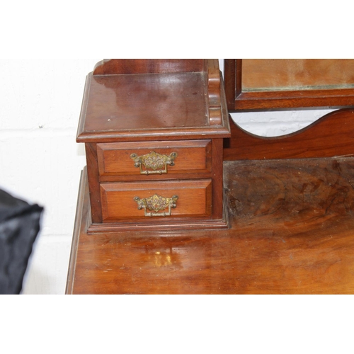 183 - Mahogany Dressing table with drawers