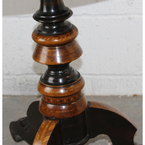 40 - A 19th century walnut Sorrento pedestal table, inlaid with radiating 