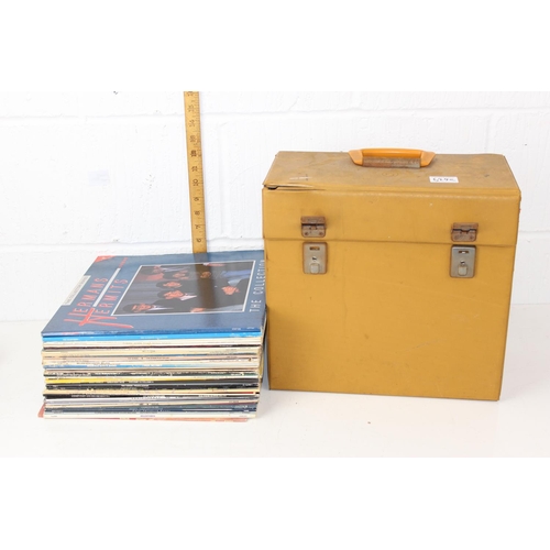 629e - Qty of approx 40 LP vinyl records in case