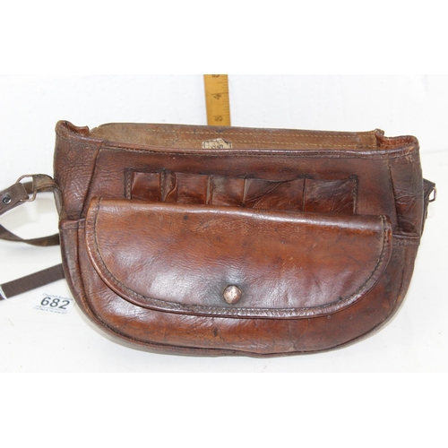 682 - Vintage leather shooting bag