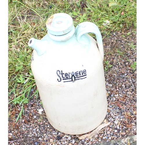 518 - A vintage Stergene flagon