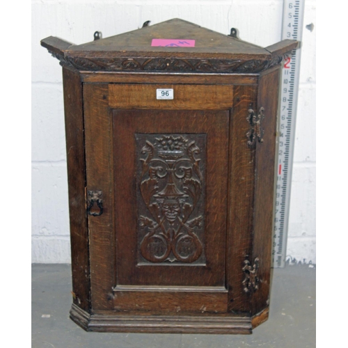 96 - Georgian carved Oak hanging corner cabinet