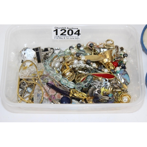 1204 - Qty of assorted costume jewellery