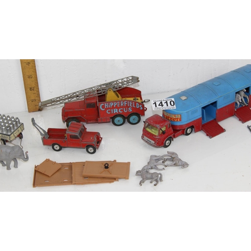 1410 - Qty of Corgi Chipperfield Circus vehicles etc