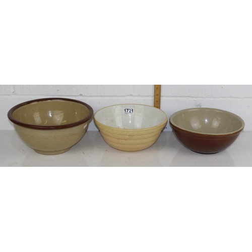 1721 - 3 vintage ceramic mixing bowls