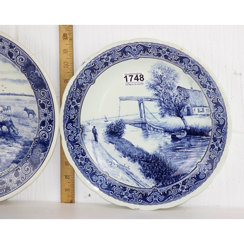 1748 - A set of 3 vintage Dutch Delft blue and white chargers