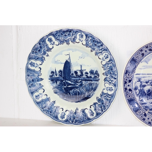 1748 - A set of 3 vintage Dutch Delft blue and white chargers