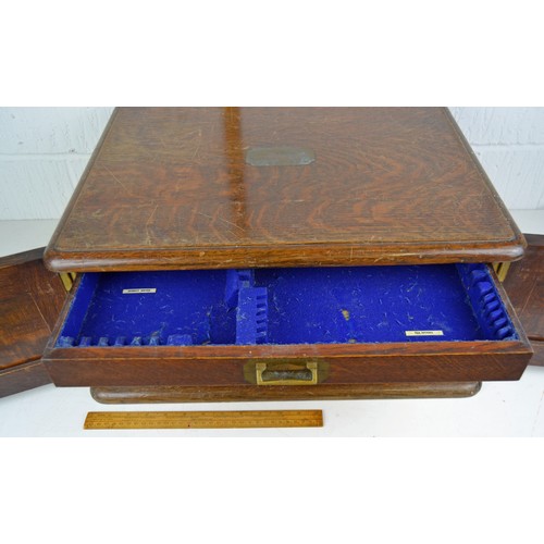 276 - An early 20th century oak cutlery box with 3 drawers