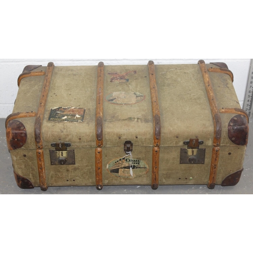 190 - A set of 3 matched travelling trunks/ suitcases marked 
