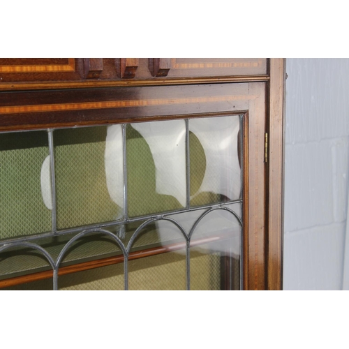 195 - An Edwardian Sheraton Revival glazed display cabinet with high-quality leaded glass