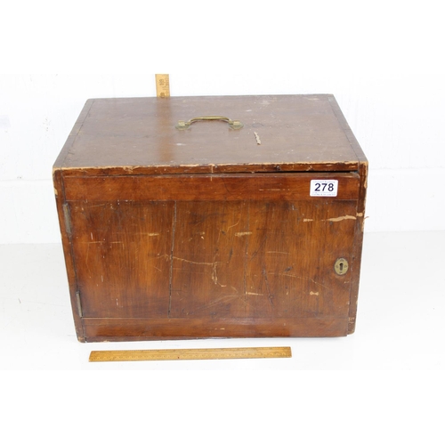 191 - A vintage stained pine box