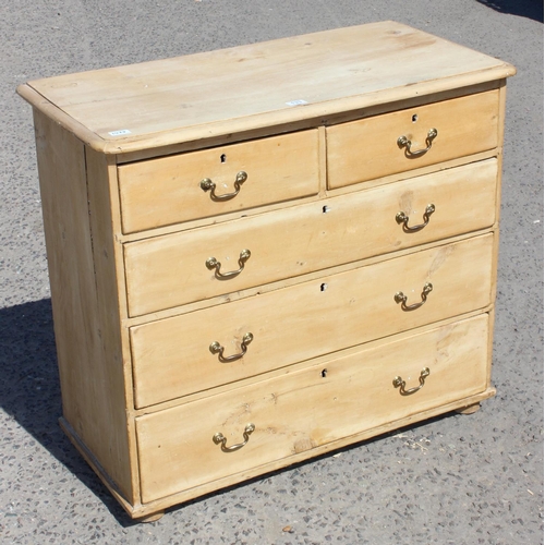 133 - A Victorian pine 2 over 3 chest of drawers