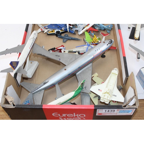 1439 - Qty of die-cast model planes etc