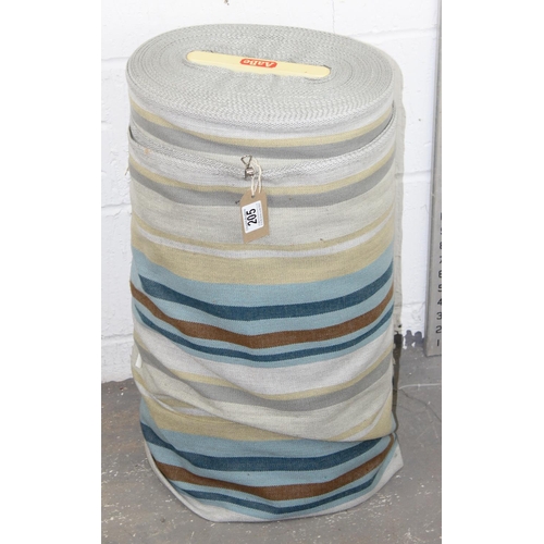 205 - Extensive roll of AaBe fabric
