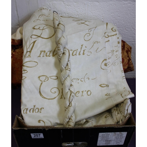 207 - A pair of good quality curtains and a bed throw