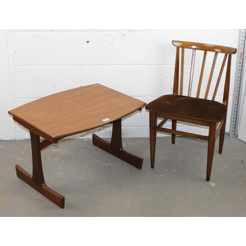 51 - Retro table and chair