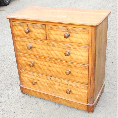 145 - A Victorian Mahogany 2 over 3 chest of drawers