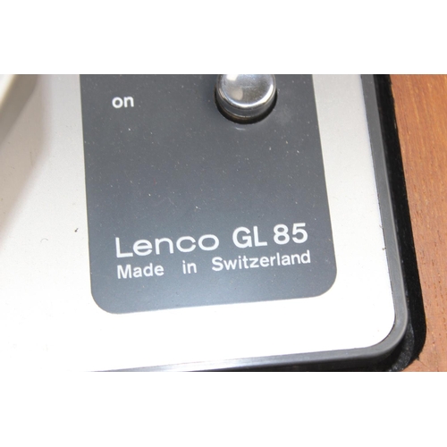 704 - Goldring Lenco GL85 Made Switzerland record turntable